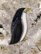 Load image into Gallery viewer, Holidays Stained Glass Sun Catcher Workshops