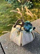 Load image into Gallery viewer, Pottery: Seasonal Pottery Workshops