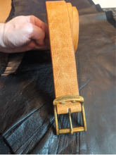Load image into Gallery viewer, Leatherworking Basics: Make Your Own Belt
